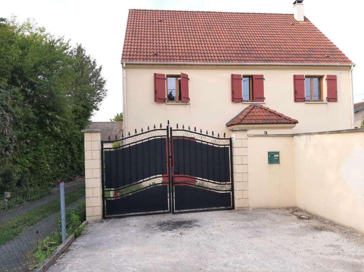 Maison Cheptainville Avec Terrasse Sur Verdure Buitenkant foto